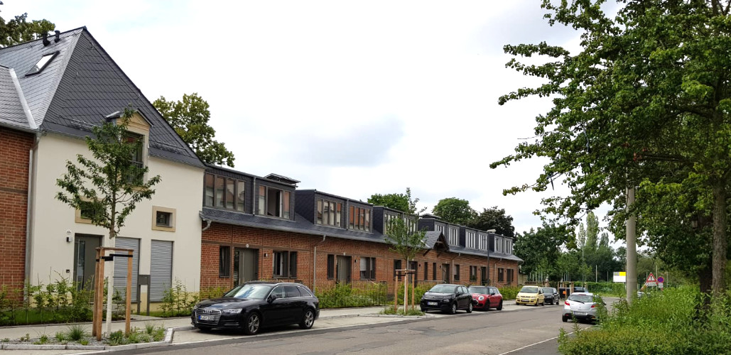 Reihenhausanlage Dresden Straßenansicht